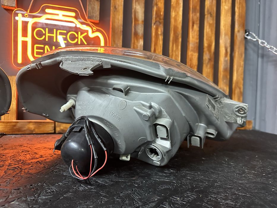 Фари Рено Трафік. Віваро. Bi-led