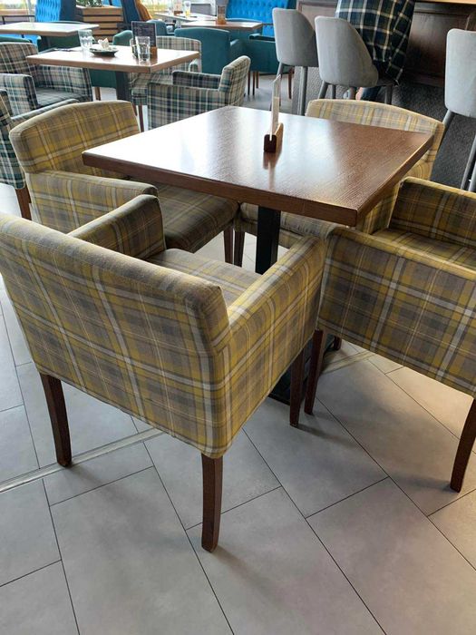 Меблі для кафе  ресторанів та барів