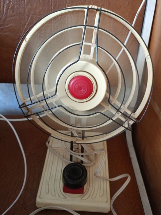 Вентилятор напольний