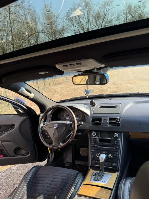 Продам Volvo CX90