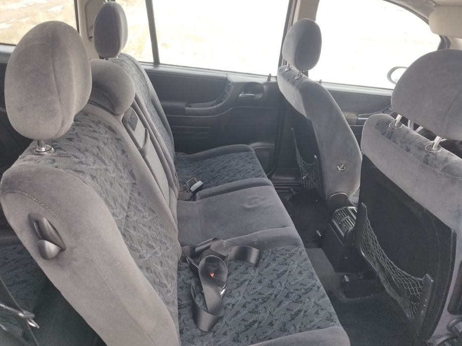 Ekonomiczny Opel Zafira 2.0 diesel 2002 rok 7 osoby