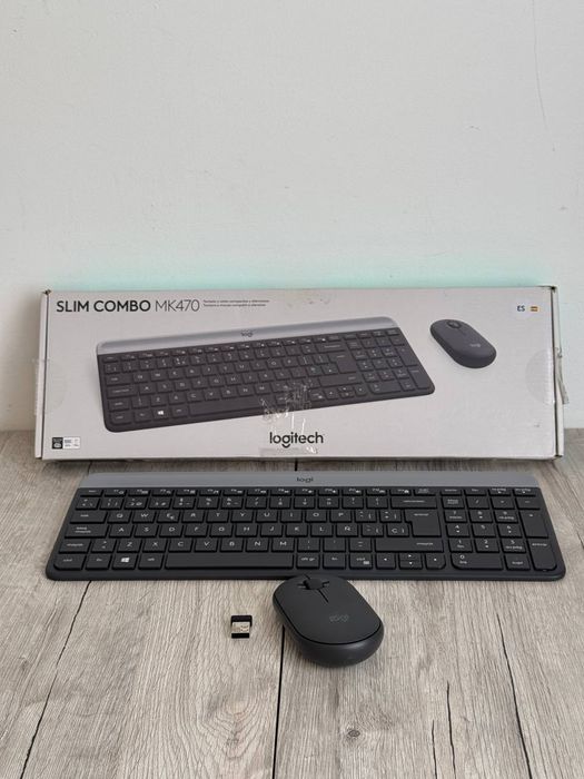 Комплект (клавіатура, миша) Logitech MK470 Slim Wireless Combo Blac ES