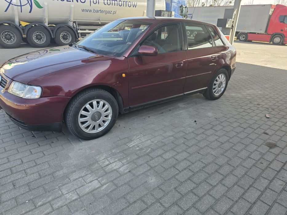 Audi a3  1.8 B+G 125koni 2000 rok