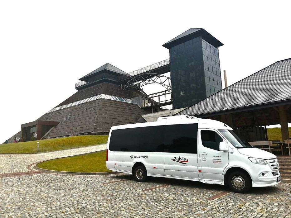 Wynajem busów i autokarów Kraków - Transfery Lotniska - Balice - Pyrzowice - Jasionka - Polska - Europa