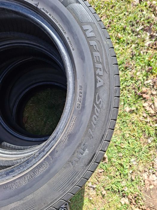 Opony Nexen 225/65 r17 letnie stan bdb