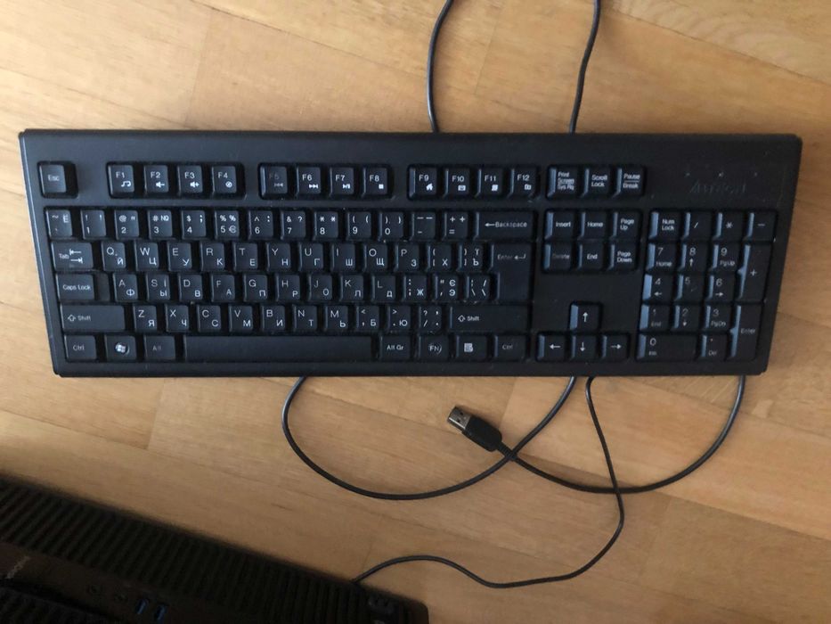 ПК.  комп'ютер+ монітор+клавіатура