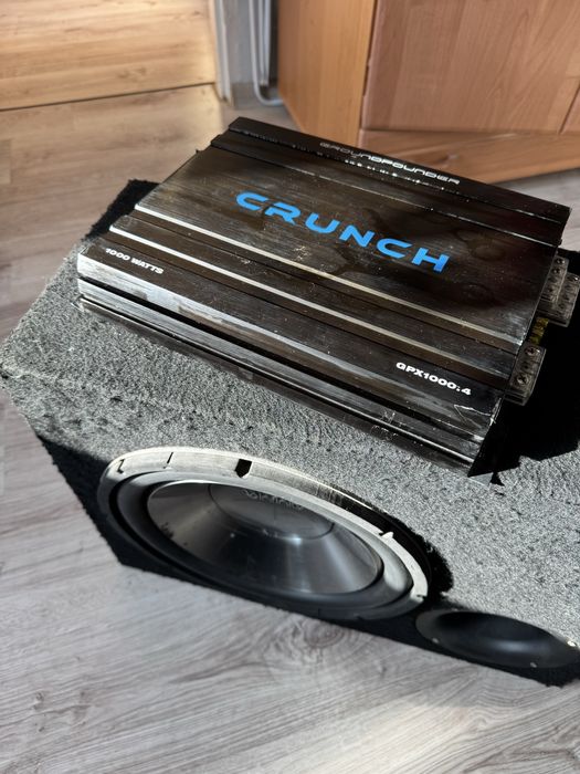 Subwoofer samochodowy INFINITY i wzmacniacz crunch