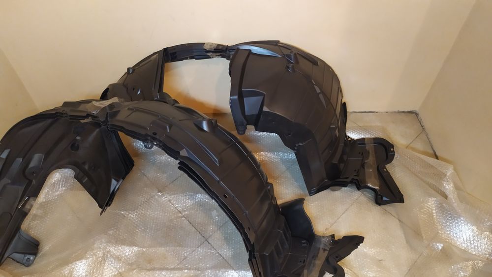 Подкрылок передний Nissan Rogue T-32