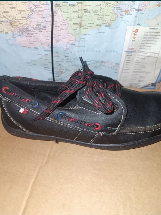 Кросівки для прогулянок