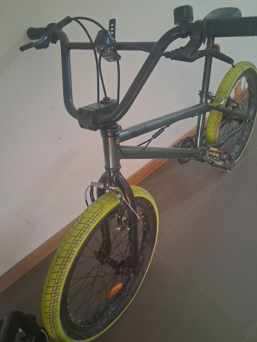 Bicicleta BMX WIPE 500 20" BTWIN