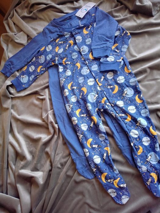 Pajacyk piżamka dziecięca r. 80