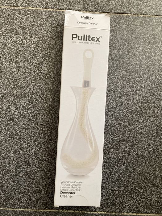 Utensílio para limpar decanter