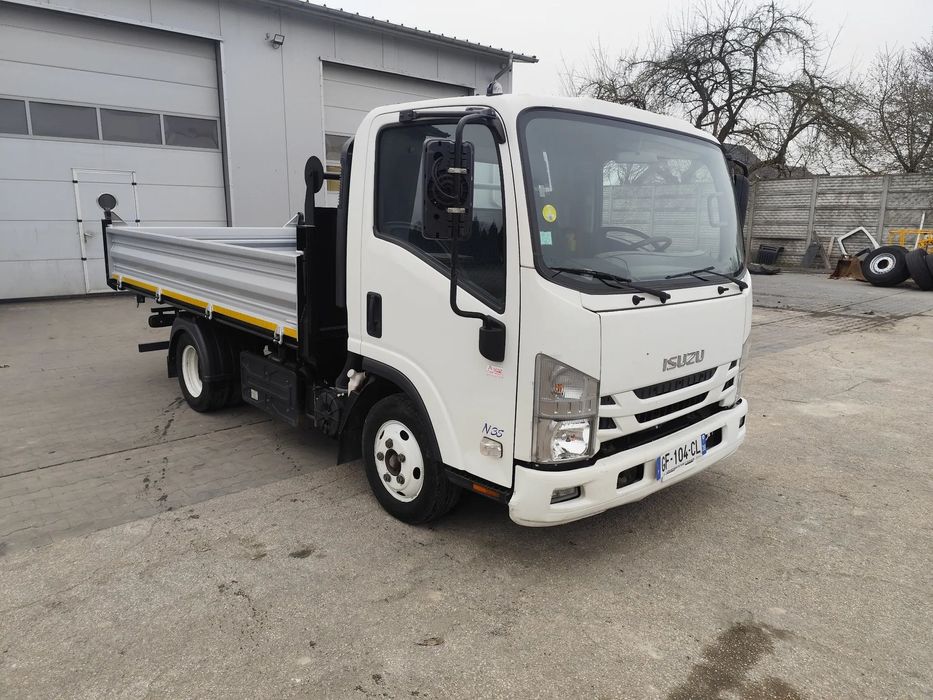 Isuzu N35