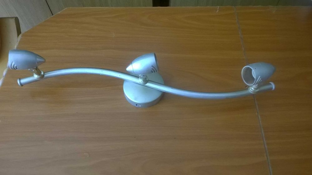 Lampa - reflektor kierunkowy G 10 .