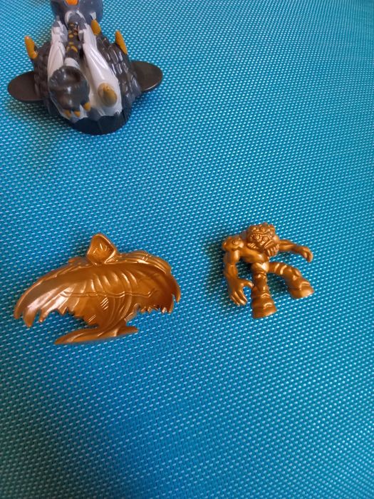 Conjunto de Gormitis especiais e acessórios batalha