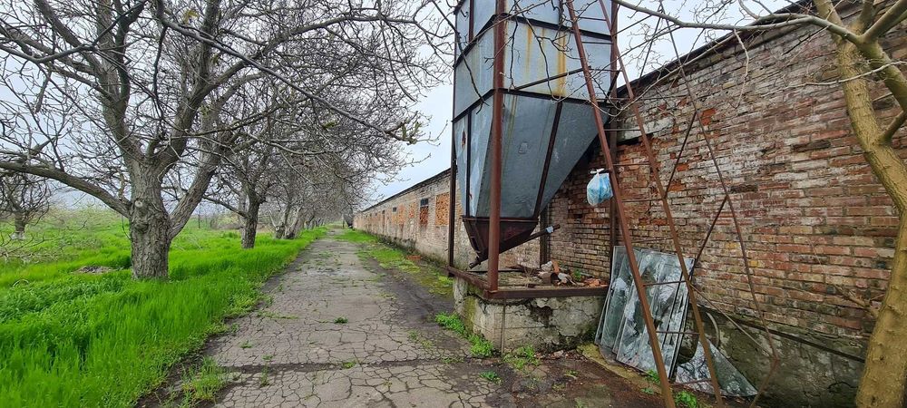 Продажа производственного комплекса за городом. 7 га. Без комиссии.