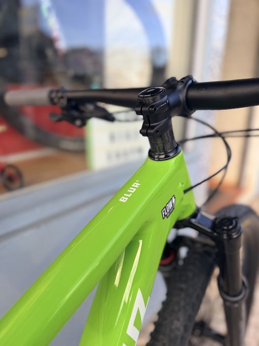 Santa-Cruz Blur C 29