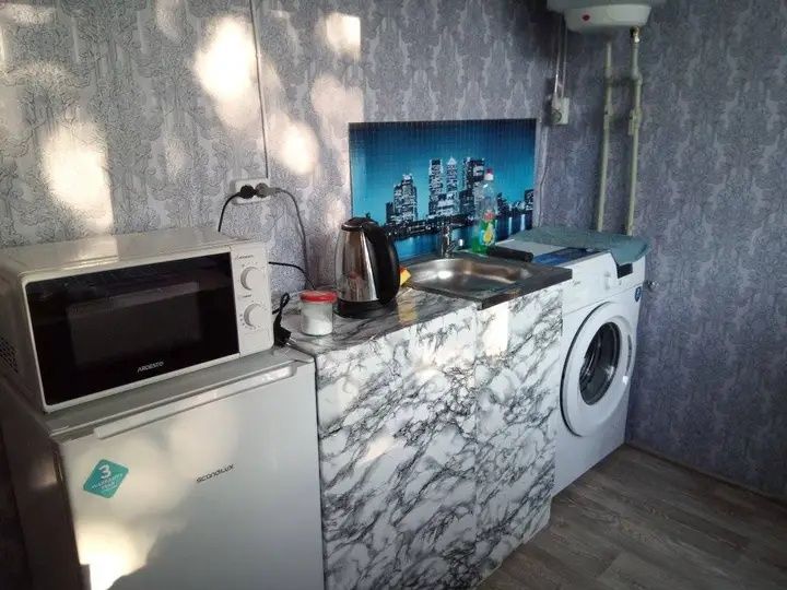 Власниця ЖД вокзал автостанція ТОРСЬКА ЦЕНТР чудо маркет СЛАВНИ