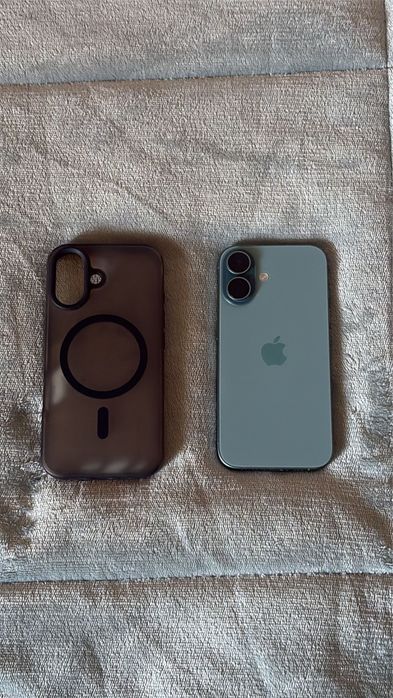 iPhone 16 Normal Novo