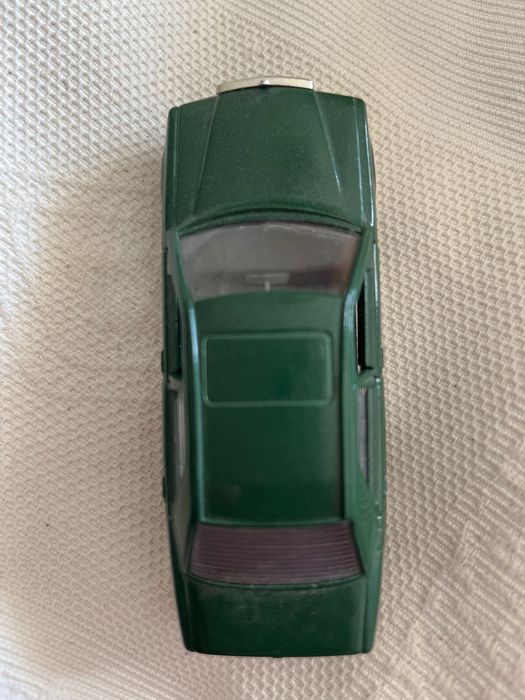 Caro solido Mercedes 190 E