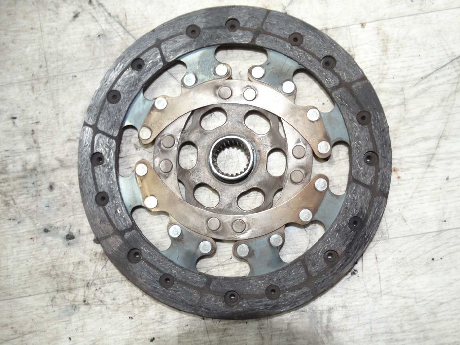 Двомасовий маховик+комплект зчеплення Volvo s40 v50 1.8 3M51-7563-BC