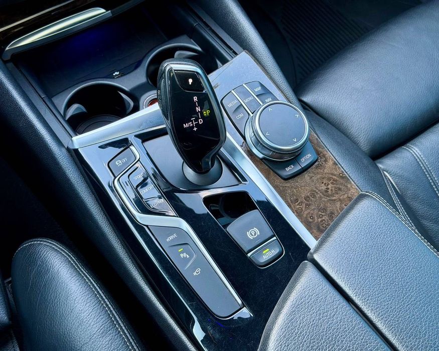 Продаж гарного BMW 530е