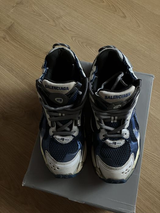 Balenciaga Runner gradient