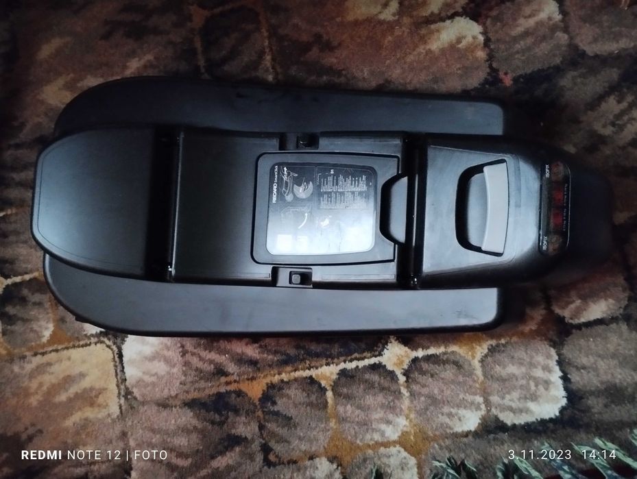 Fotelik samochodowy z bazą isofix