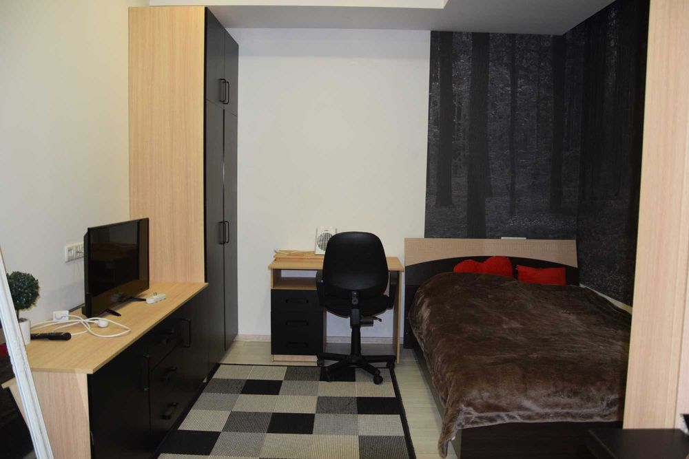 Центр мНаучная, рядом госпиталь, неотложка. Посуточно уютная квартира.