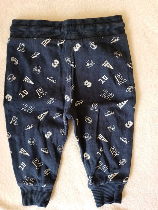 Spodnie chłopięce dresowe dres Reserved r 74