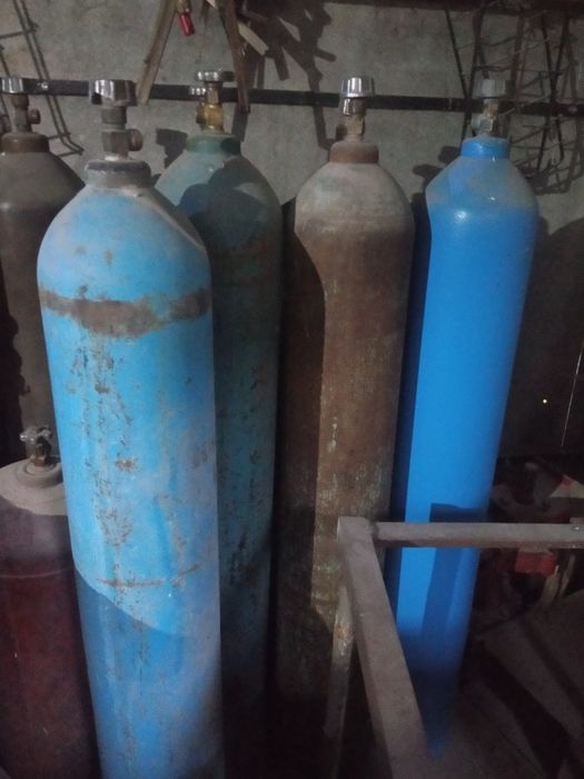 Кисневі   балони