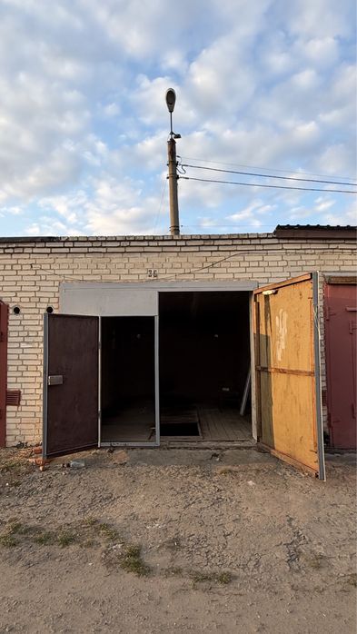 Продам гараж в кооперативі «Іскра» вул. Електроапаратна