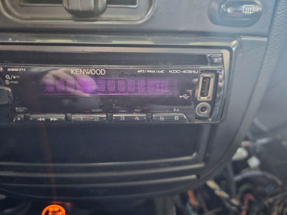 Автомагнитола Kenwood KDC 4051U