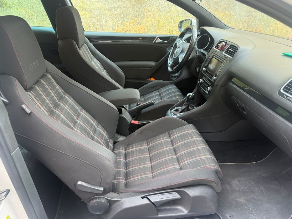 Vw Golf 2.0 GTI DSG Aceito retomas