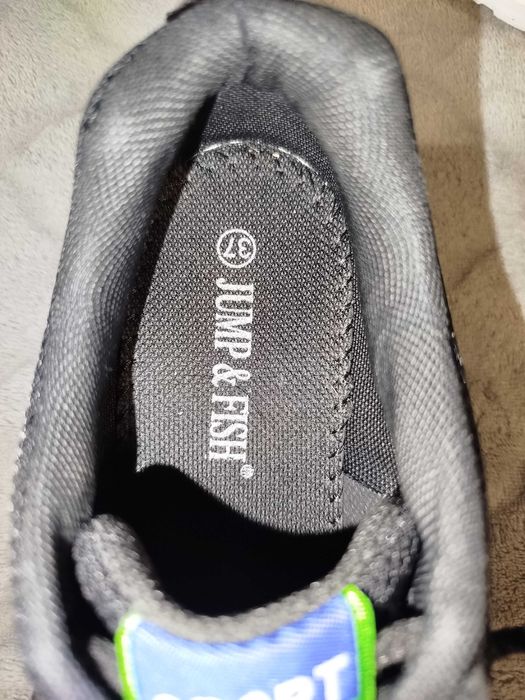 Wygodne adidasy na platformie