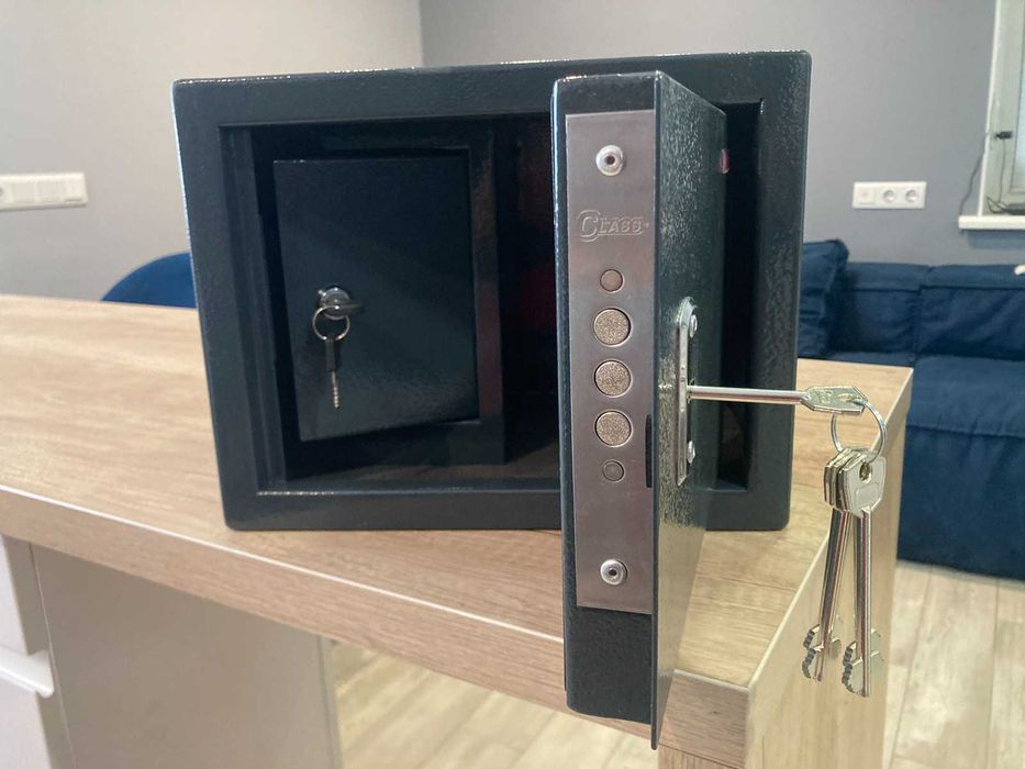 Сейф для зброї (пістолета), документів, цінностей та грошей!! 8 кг!!