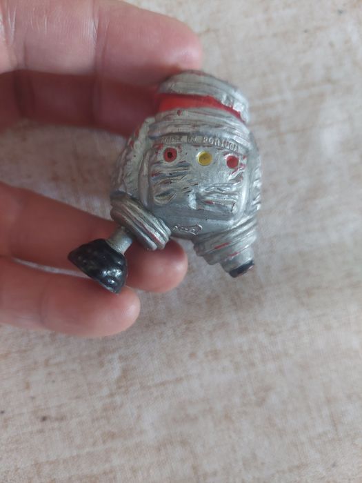 Pvc Maia borges abismo negro robot
