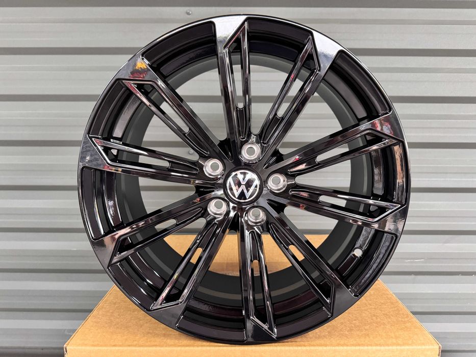 Чорні титани R18 5x112 SKoda OCtavia A5 A& SuperB Kodiaq Karoq Golf 7