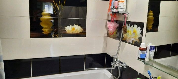 2 кім. Район 12 школа. Ціна доби. Погодинно, подобово.