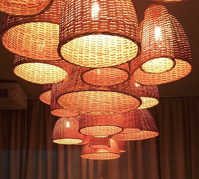 Люстра, абажур і бра з натуральної лози