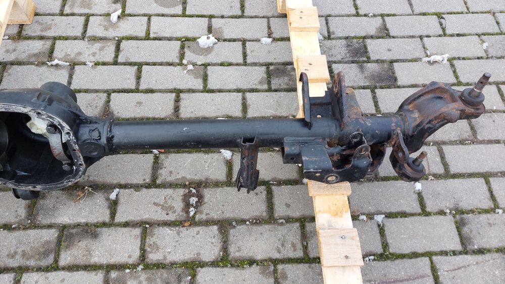 Obudowa mostu napędowego przód Jeep Wrangler JK Dana 30