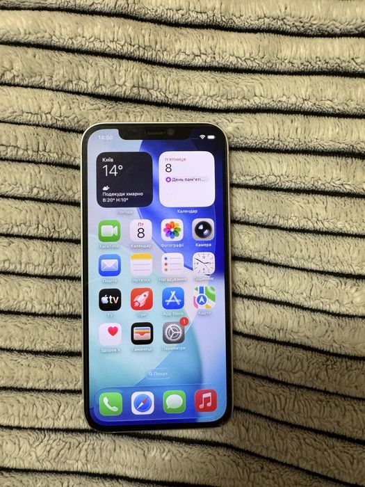 Продам iPhone 12 64GB