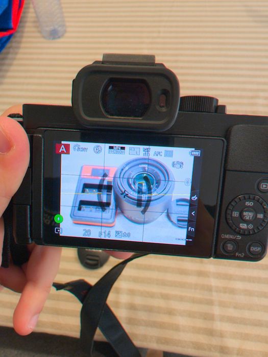 Máquina Fotográfica Mirrorless Lumix DC-G100D + 12-32mm + 45-150mm + 25mm