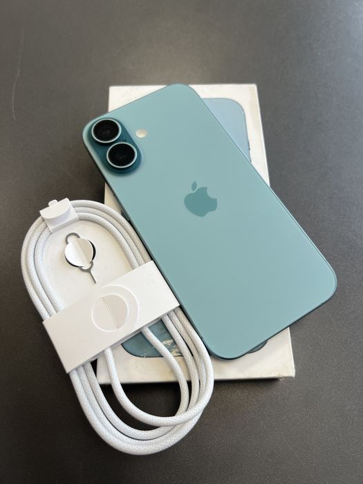 - iPhone 16 - 256GB - pelen zestaw -