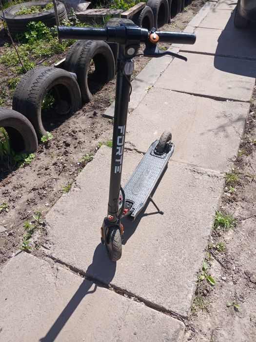 Продам Самокат Forte