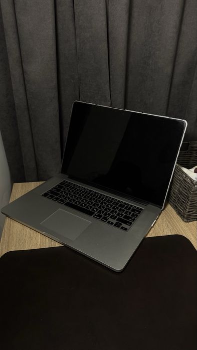 MacBook Pro Retina 15" Mid 2014 Core i7 16GB RAM хороший стан