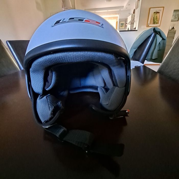 Kask mały na skuter lub motor