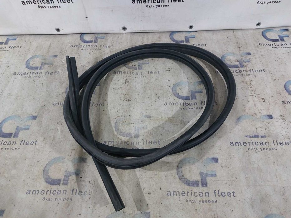 Ford Explorer 11-19 Уплотнитель дверного проема передний / задний