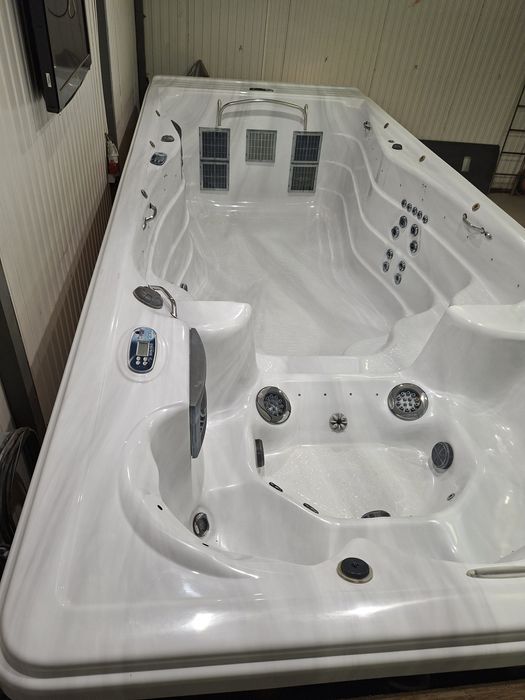 Jacuzzi ogrodowe Swim Spa