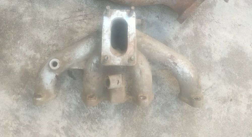 Колектор впускний Москвич 412